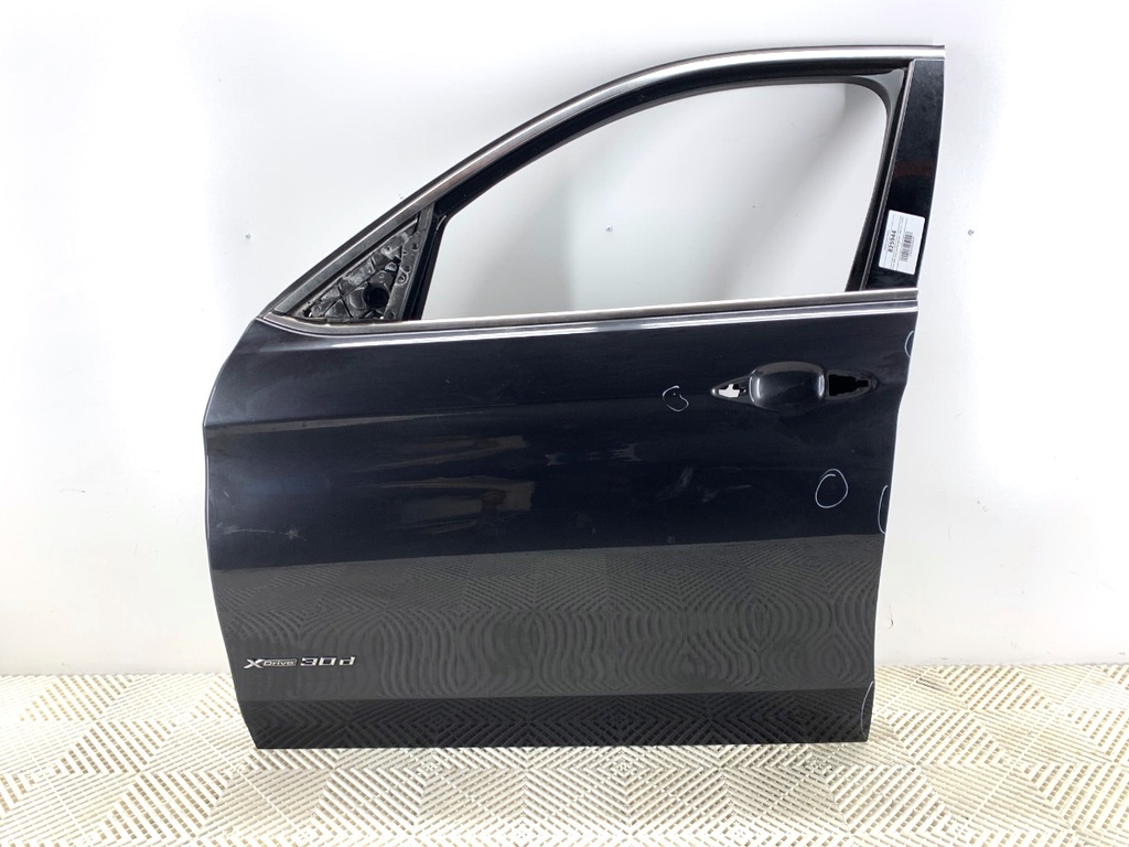 [STARK-825944] Puerta delantera izquierda BMW X6 (F16, F86) 2014-2019