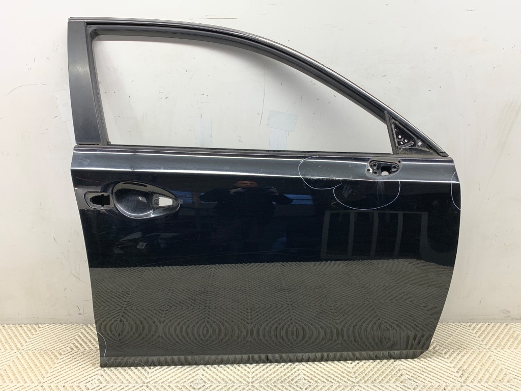 [STARK-828613] Puerta delantera derecha LEXUS CT (ZWA10_) 2010-2022