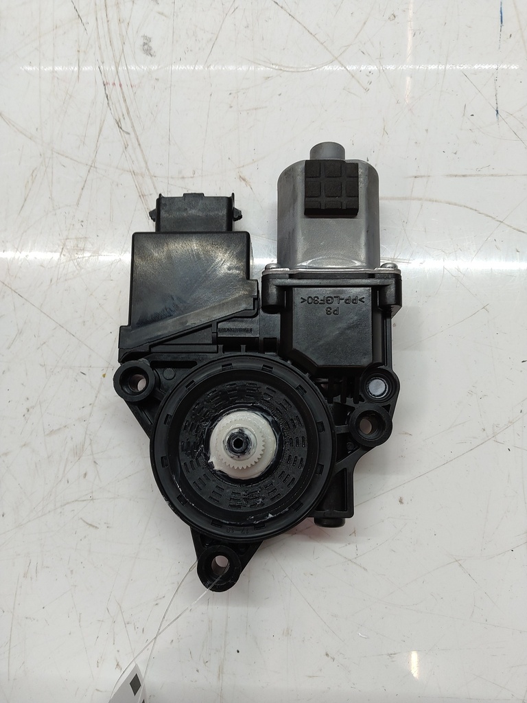 [MTD-503299] Motor del elevalunas delantero derecho Kia Sportage QLE 1.6 CRDi D4FE