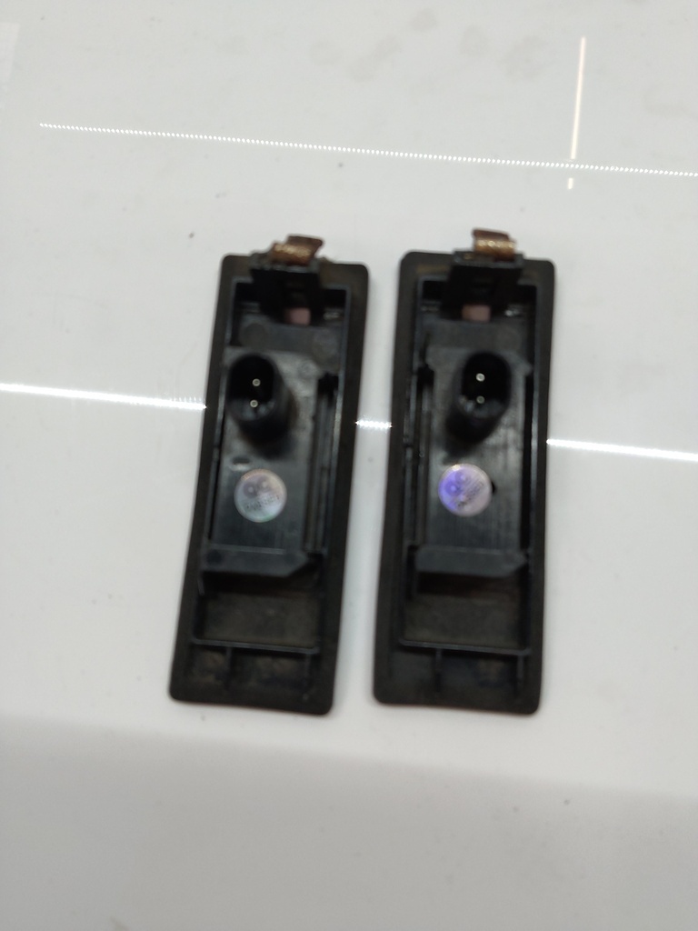 [MTD-503762] 2x Luces de matrícula BMW Serie 1 F20 1.5 116d B37D15A B37 B37D15U0 7193294