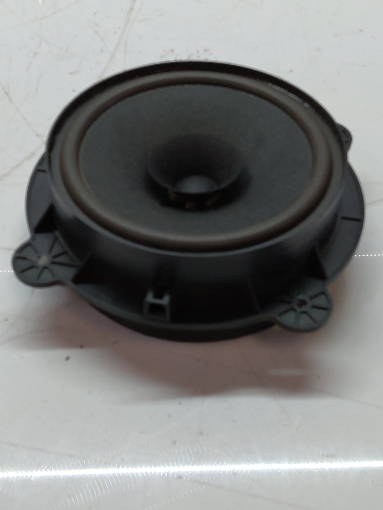 [MTD-505261] Altavoz Ssangyong Rexton EX 2.0 Xdi 4x4 D20DTR OM671.960 89300-34020