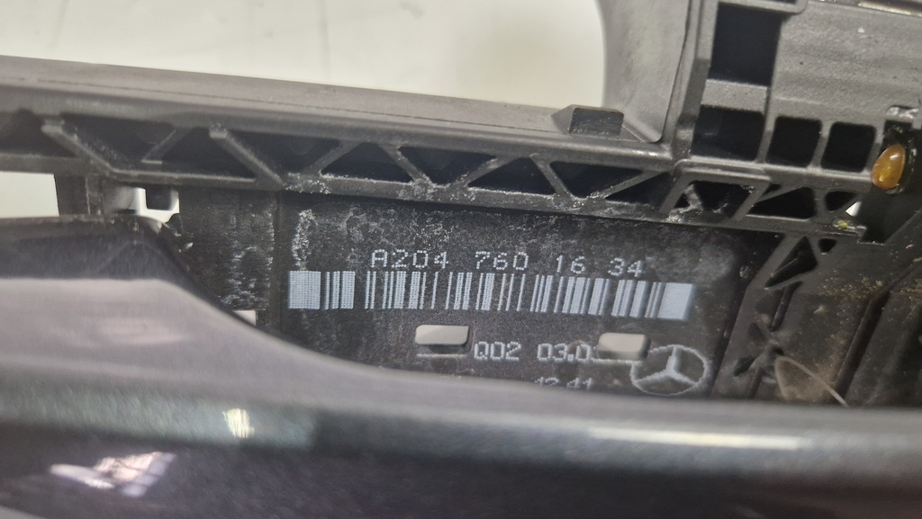 [MTD-510482] Tirador de puerta trasera derecha gris 755 Mercedes Clase E W212 E 250 CDI A2047601635