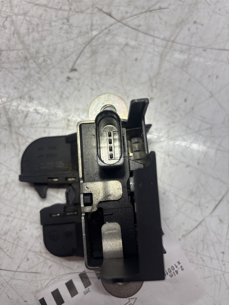 [MTD-510875] Cerradura VW Golf VII 5G1 1.6 TDI Diesel CLHA CLH 5G6827505