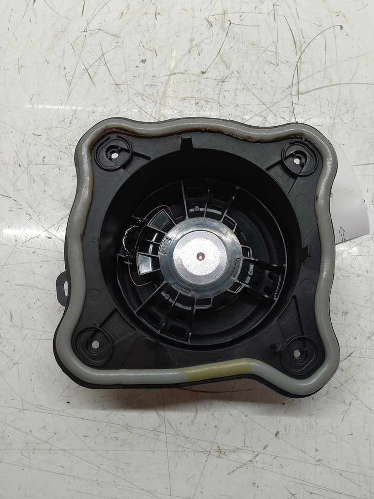 [MTD-511085] Altavoz trasero izquierdo Peugeot 308 SW III FC 1.5 130 YHZ DV5RC 9836069680