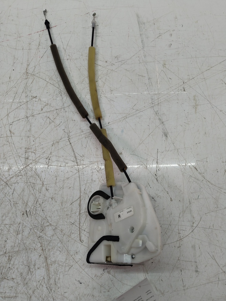 [MTD-512300] Cerradura de puerta Mazda 2 1.5 P5X0