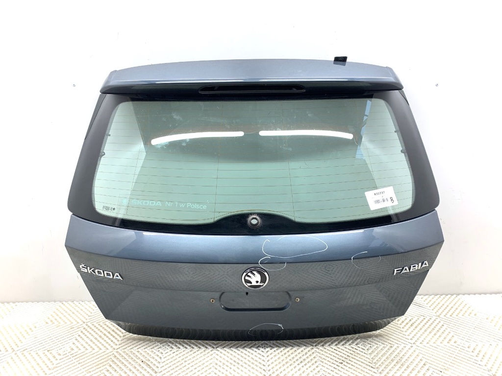 [STARK-832237] Portón trasero SKODA FABIA III (NJ3) 2014-2022