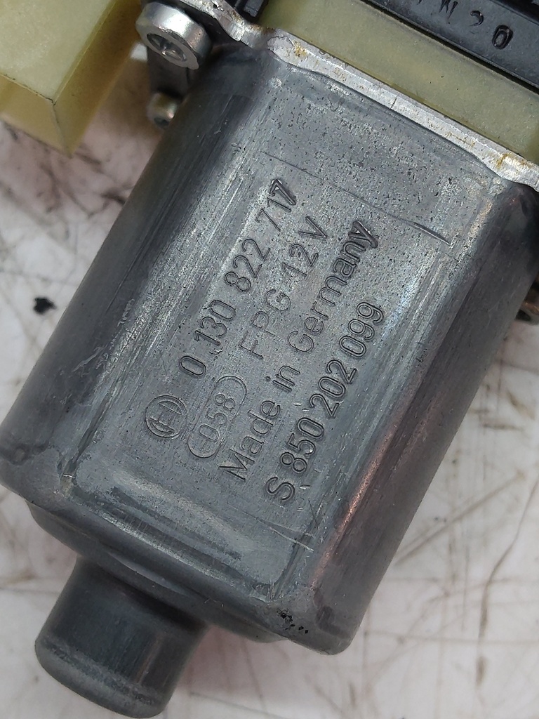 [MTD-514071] Motor del elevalunas delantero izquierdo VW Golf VII 5G1 2.0 TDI CRBC CRB
