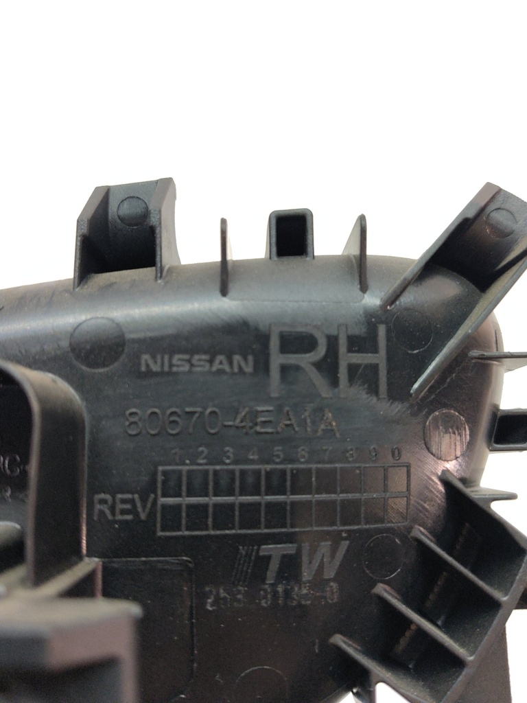 [MTD-515471] Tirador de puerta Nissan Navara D23M 2.3 dci Diesel YS23DDTT YS23 80670-4EA1A