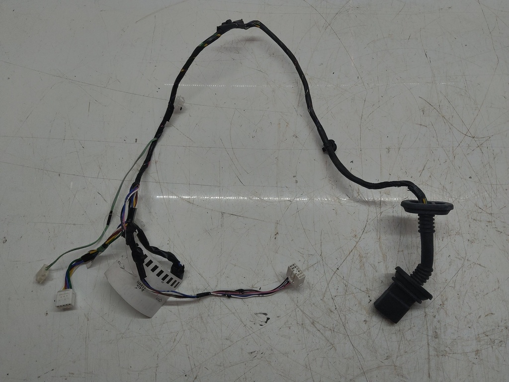 [MTD-515933] Cableado de puerta trasera izquierda Mitsubishi L200 2.4 4N15 8512F122