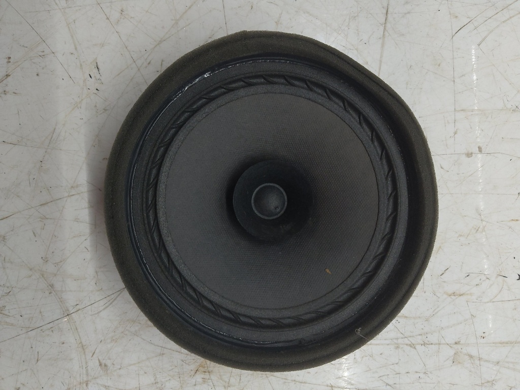 [MTD-515932] Altavoz trasero izquierdo Mitsubishi L200 2.4 4N15 16P805A