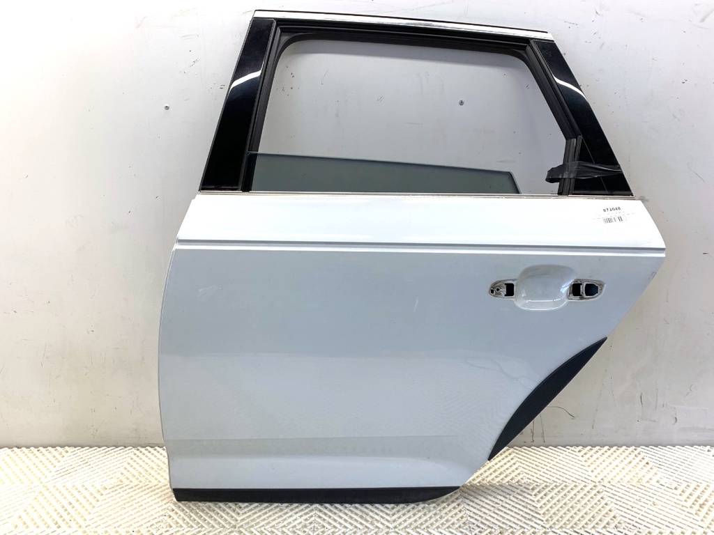 [STARK-873048] Puerta trasera izquierda AUDI A4 Allroad B9 (8WH, 8WJ) 2016-2022