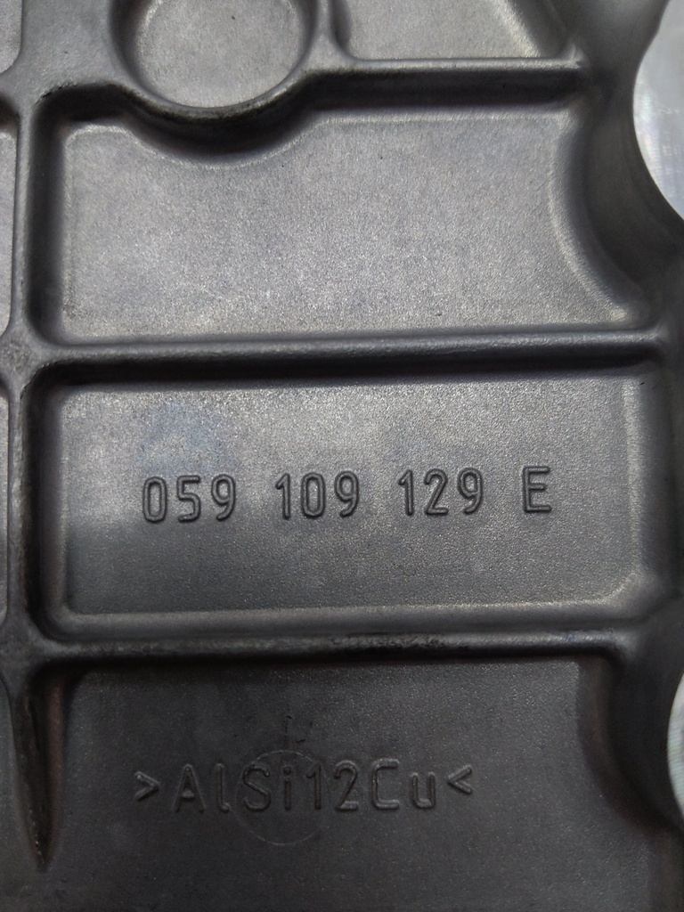 [MTD-517594] Tapa de balancines Audi A4 B7 A6 C6 2.7 TDI BPP 059109129E