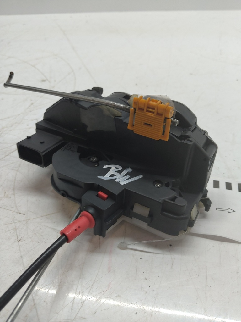 [MTD-521873] Cerradura de puerta Opel Astra J GTC 2013 A14NET LUJ 3023881LH