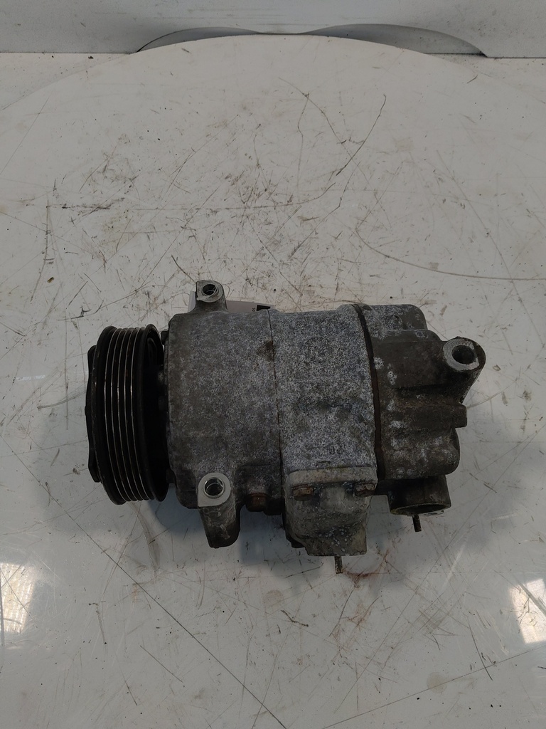 [MTD-522203] Compresor de aire acondicionado VW Golf 2007 BXE 1.9 TDi 1K0820859F