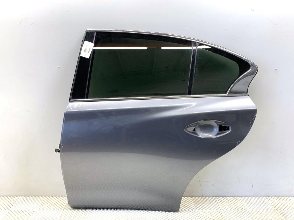 [STARK-851612] Puerta trasera izquierda INFINITI Q50 2013-2022