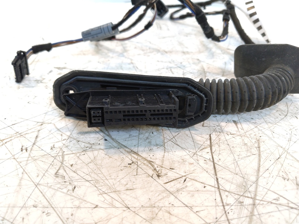 [MTD-531925] Mazo de cables Volvo V60 MK2 Cross Country 2022 2.0 B4 híbrido suave 9169527