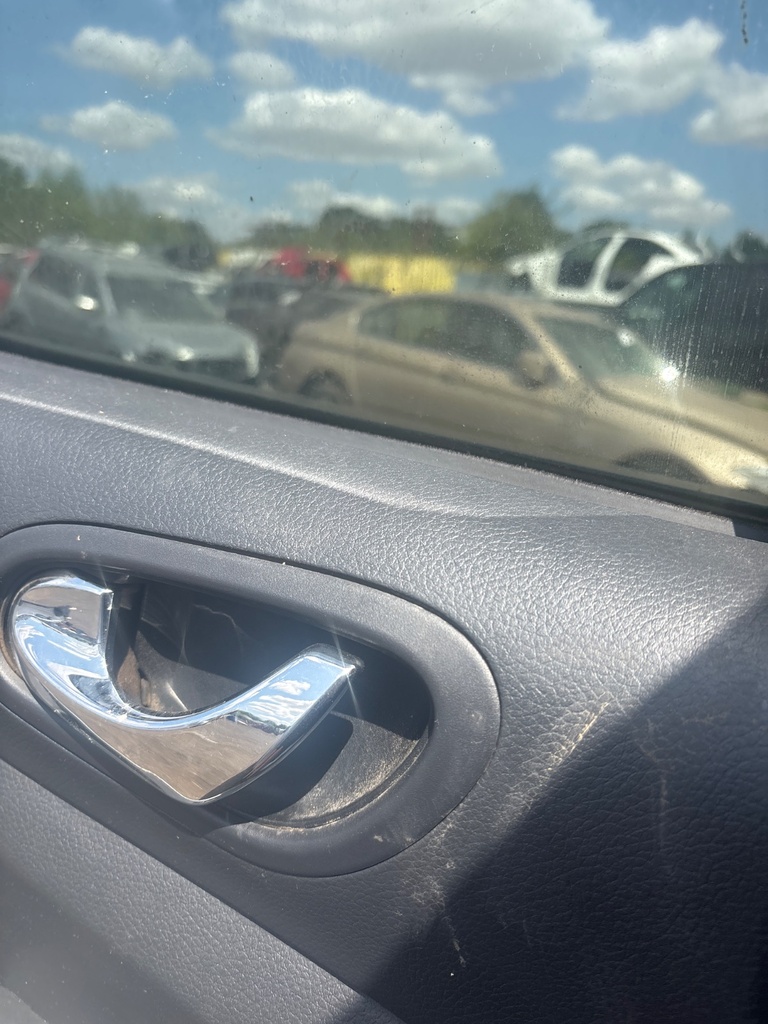 [MTD-532086] Tirador de puerta trasero interior izquierdo Nissan Navara NP300 2018 KL0