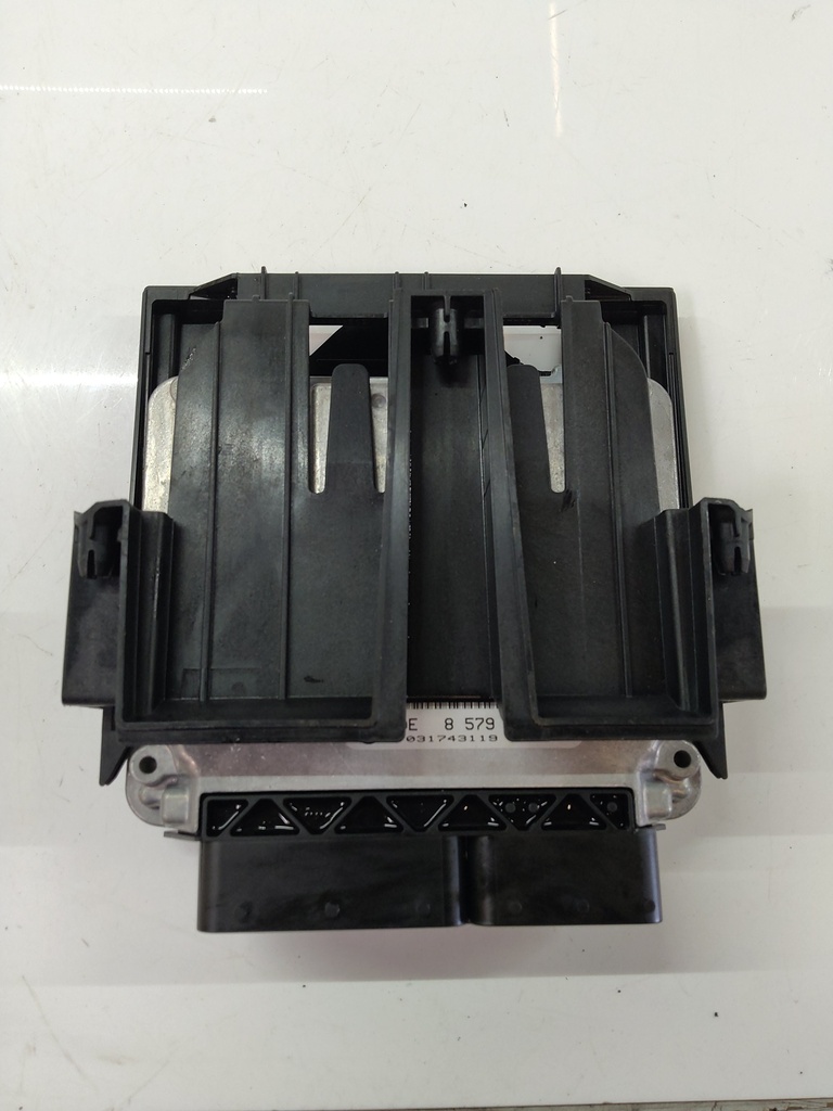 [MTD-532426] Módulo de control del motor BMW Serie 1 F20 2014 N47D16A 8579482