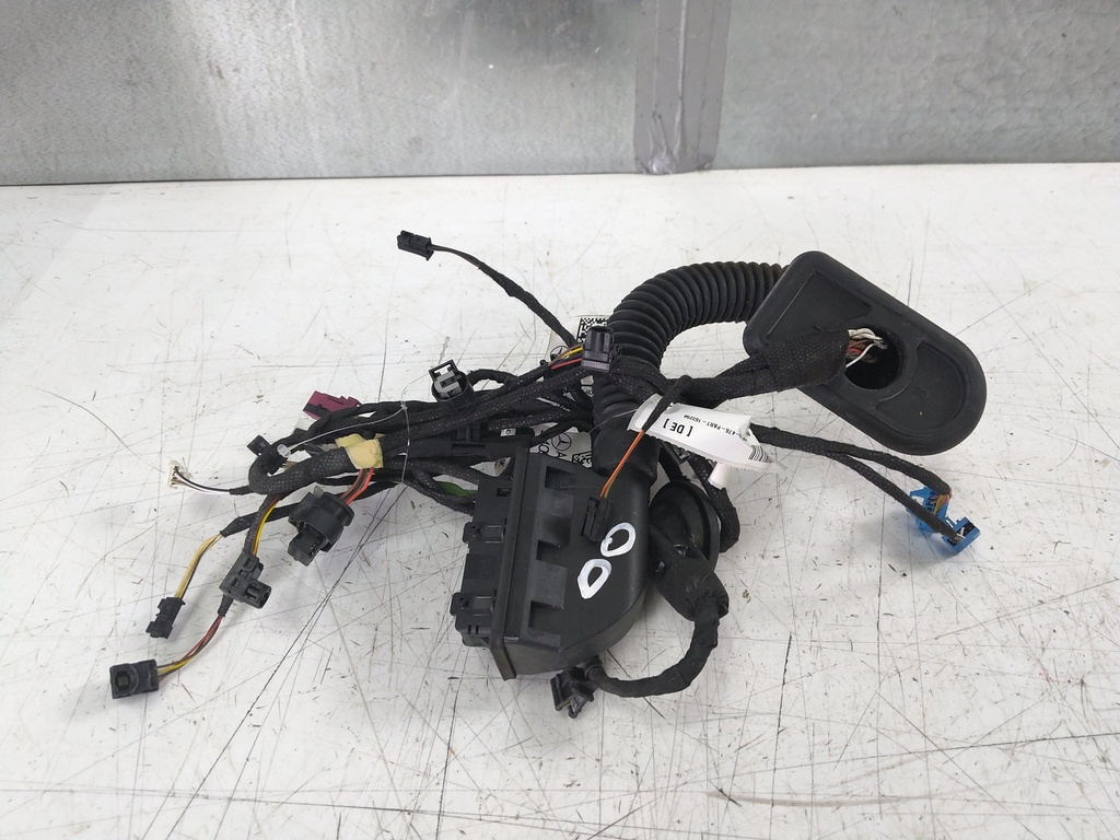 [MTD-532527] Mazo de cables del portón trasero derecho Mercedes Clase E W213 E63 AMG A2135405843 A2135407744