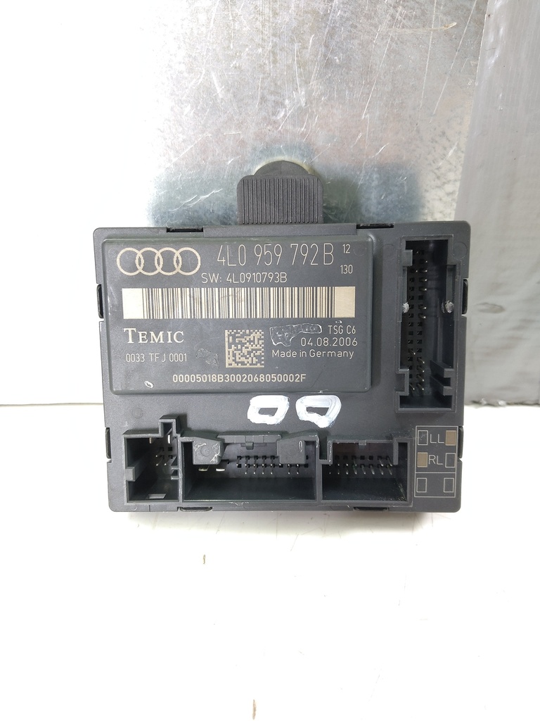[MTD-532627] Módulo de control Audi Q7 3.0 TDI BUG 2007
