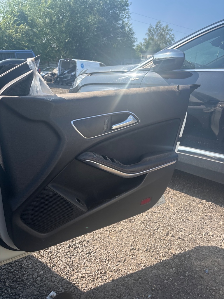 [MTD-533391] Tirador puerta delantera interior derecho Mercedes-Benz CLA X117 2015