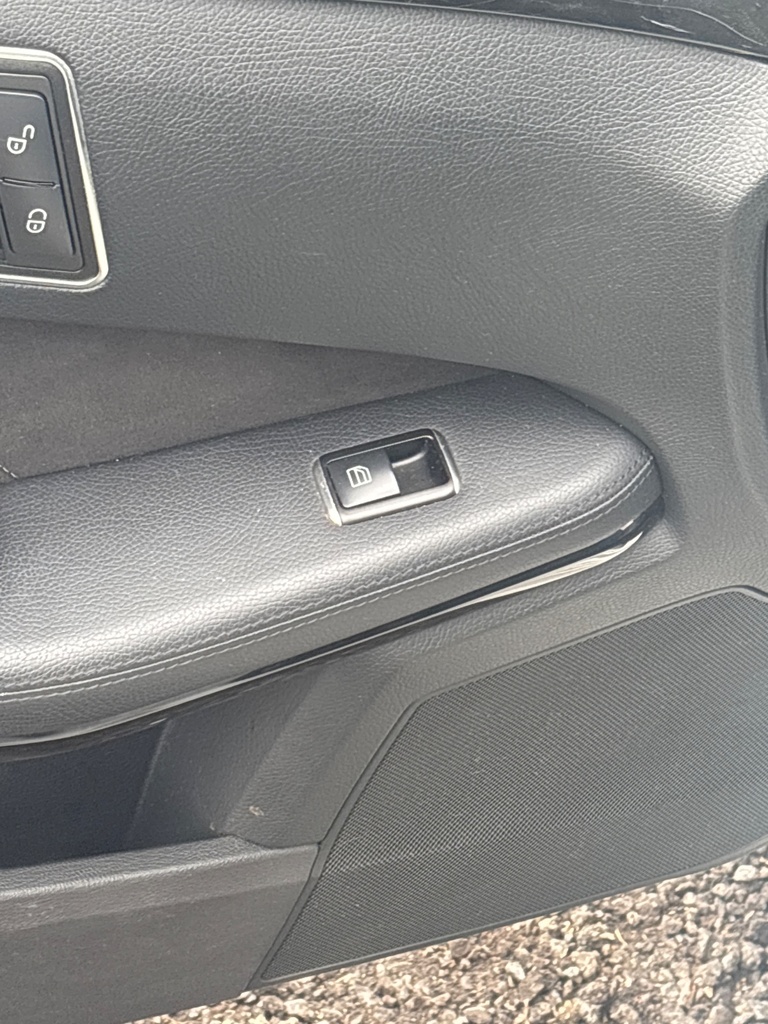 [MTD-533485] Interruptor de elevalunas eléctrico delantero izquierdo Mercedes-Benz E-Class 2013-2015