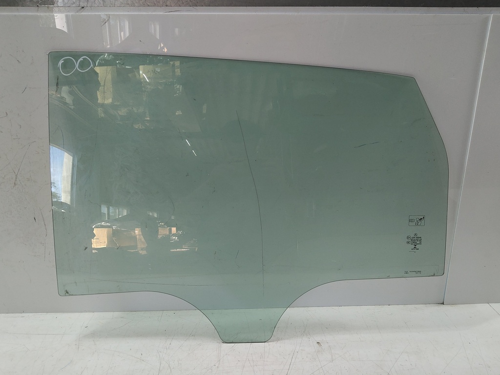 [MTD-534218] Cristal de ventana Mercedes Clase B W246 2017 OM651.930 2,2 B 200 CDI 43R00048