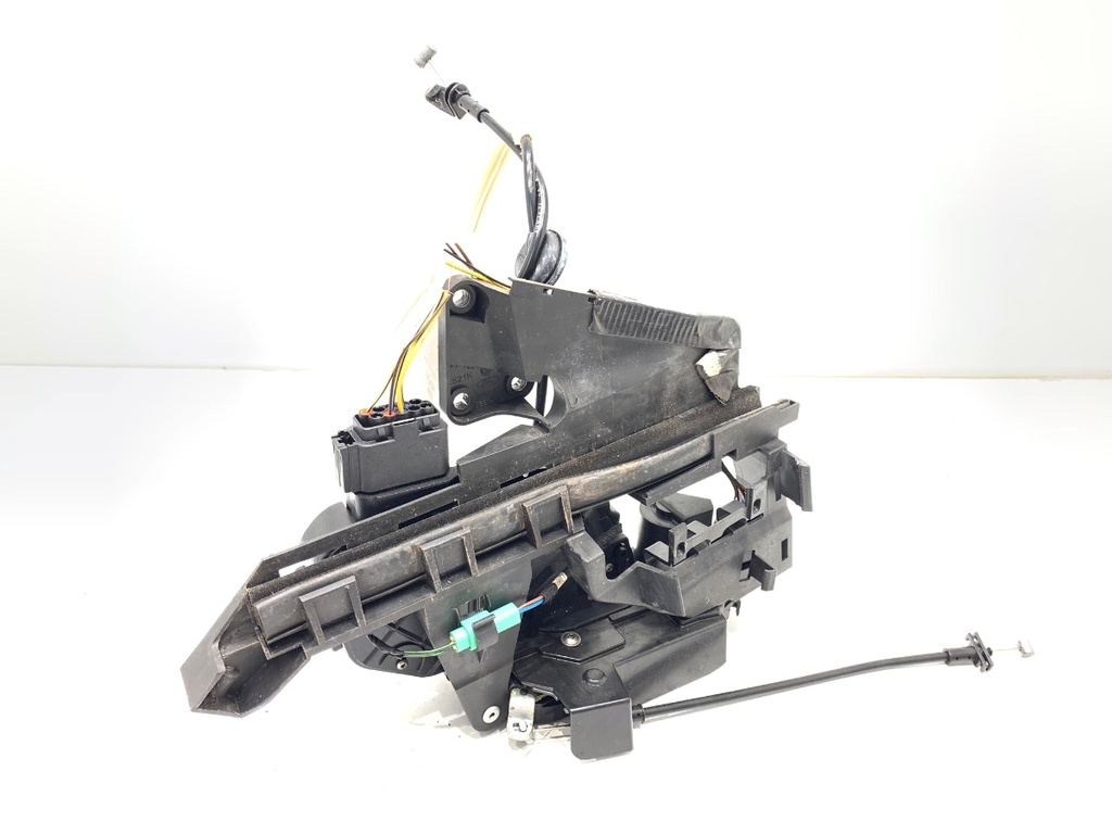[STARK-731235] Cerradura de puerta trasera izquierda Ford Kuga I 2.0 TDCi 2008-2012