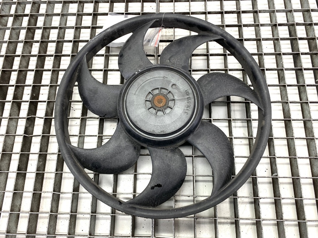 [STARK-802046] Ventilador de aire acondicionado Ford Kuga II (DM2) 1.5 EcoBoost 110 kW 2014-2019