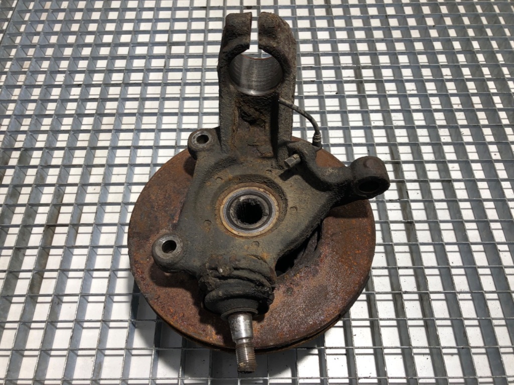 [STARK-805746] Cubo de rueda delantero derecho Ford Transit Autobus 2006-2014 2.2 TDCi