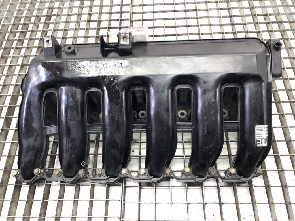 [STARK-813517] Colector de admisión BMW Serie 5 Touring (E61) 2.5d 177 CV 2004-2007