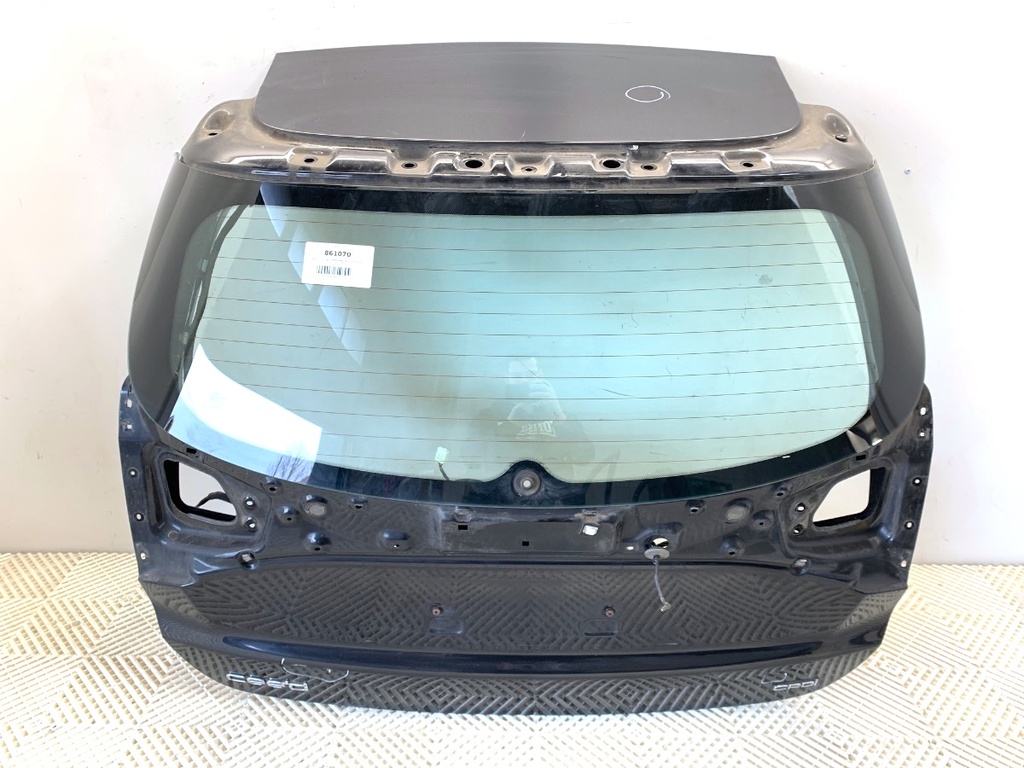 [STARK-861070] Portón trasero KIA CEE'D Sportswagon (JD) 2012-2018