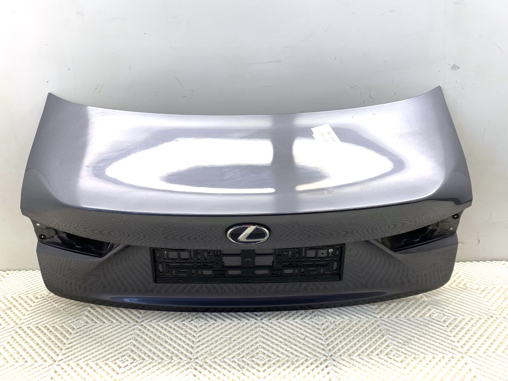 [STARK-861310] Portón trasero LEXUS IS III (_E3_) 2013-2022