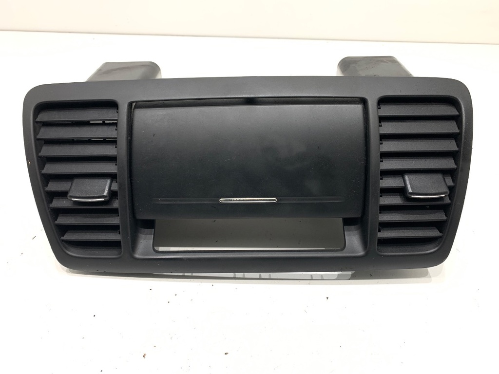 [STARK-819063] Rejilla de admisión de aire frontal Subaru Legacy IV (BL) 2003-2015