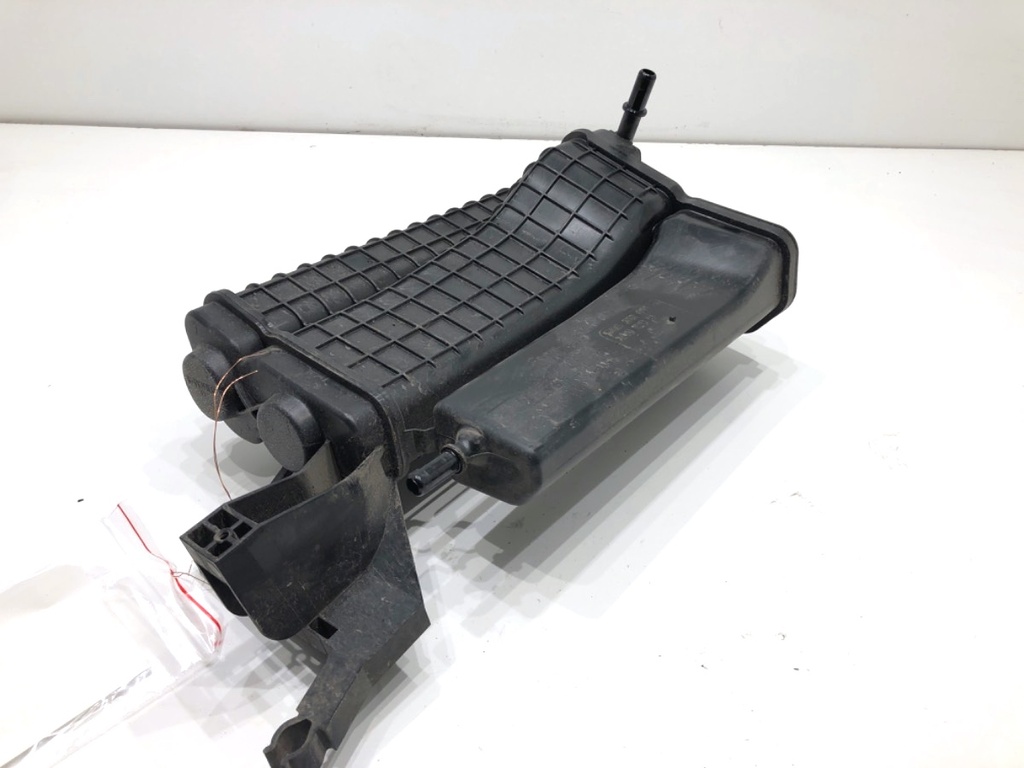 [STARK-821919] Filtro de carbón activo AUDI Q3 Sportback (F3N) 35 TFSI Mild Hybrid 110 kW 2019-2022