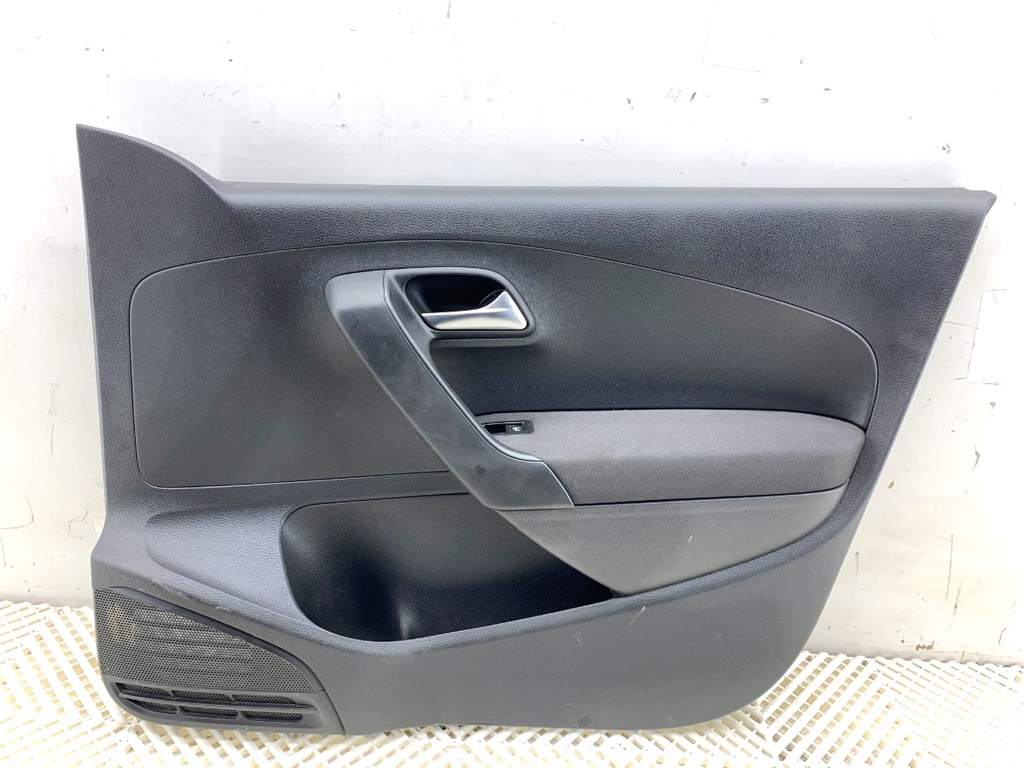 [STARK-822555] Panel de puerta delantero derecho VW Polo V (6R1, 6C1) 2009-2022