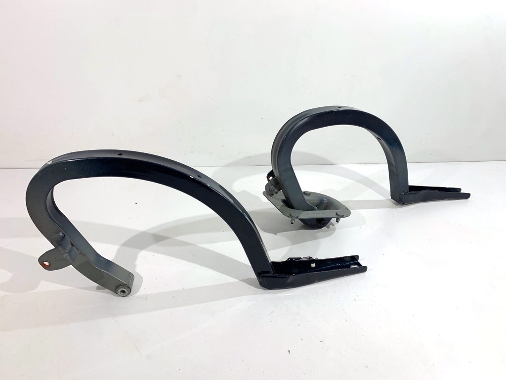 [STARK-824565] Bisagra de portón trasero izquierda BMW Serie 3 (F30, F80) 2011-2018