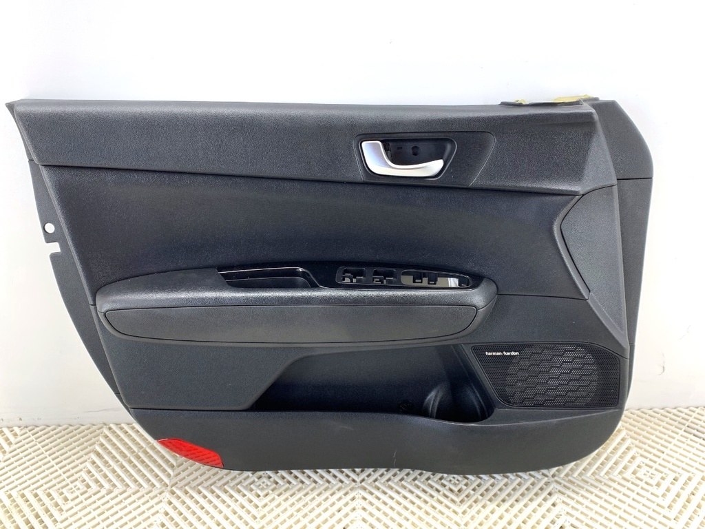 [STARK-830640] Panel de puerta delantero izquierdo KIA Optima Sportswagon (JF) 1.6 T-GDI 132 kW