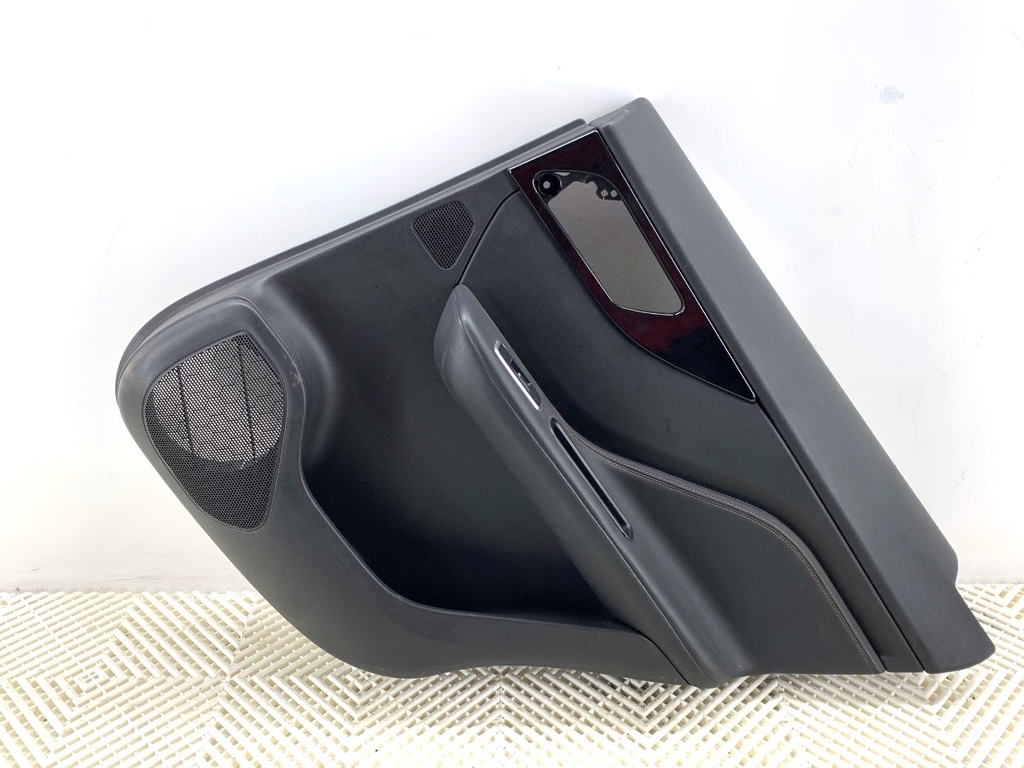 [STARK-832349] Panel de puerta trasera derecha para Jaguar F-Pace (X761) 2015-2022