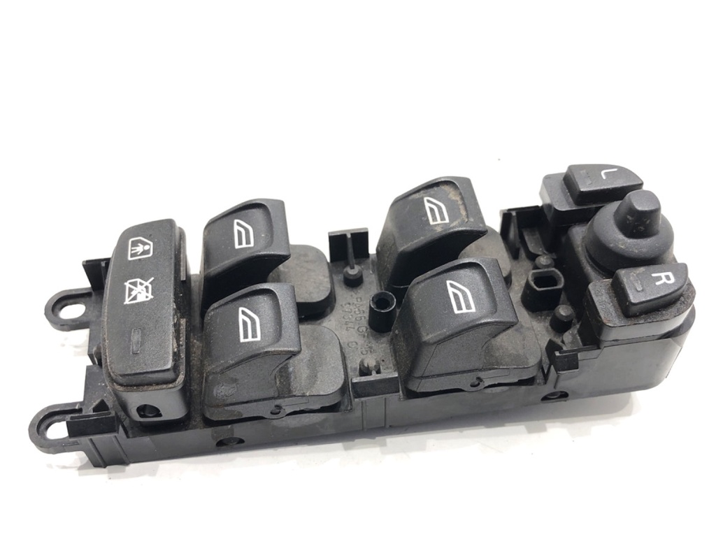 [STARK-834329] Interruptor de elevalunas Volvo V70 III (135) 2.5 T 2007-2009