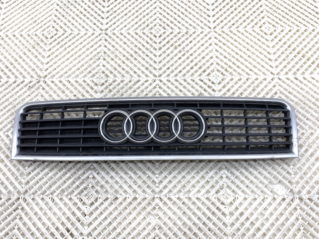 [STARK-835341] Rejilla de parachoques AUDI A4 B6 (8E2) 2000-2005 2.0 gasolina