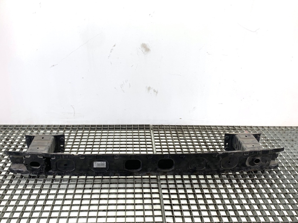 [STARK-841117] Viga de parachoques trasero Mercedes-Benz Clase A (W176) 2012-2018