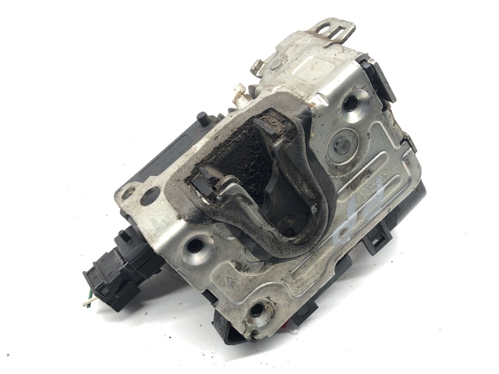 [STARK-851061] Cerradura de puerta delantera derecha Dacia Duster (HS_) 1.5 dCi 66 kW 2010-2018