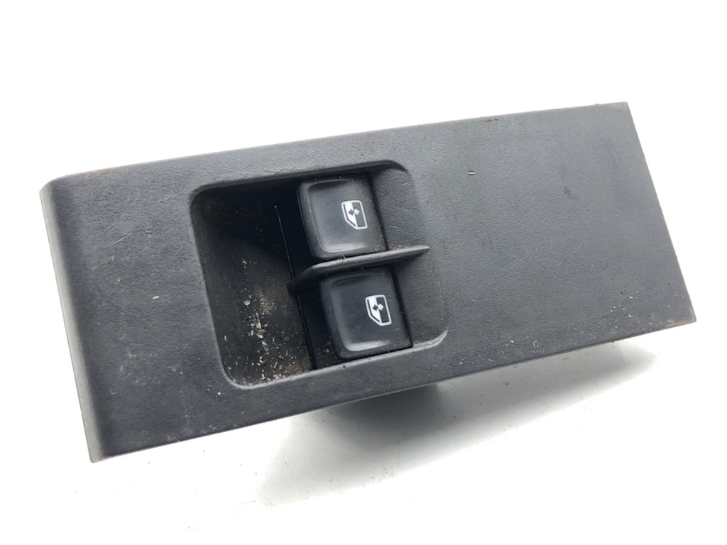 [STARK-868755] Interruptor de elevalunas SKODA Rapid (NH3, NK3, NK6) 2012-2022