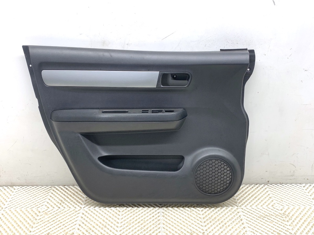 [STARK-869594] Panel de puerta delantero izquierdo SUZUKI SWIFT III (MZ, EZ) 2005-2022