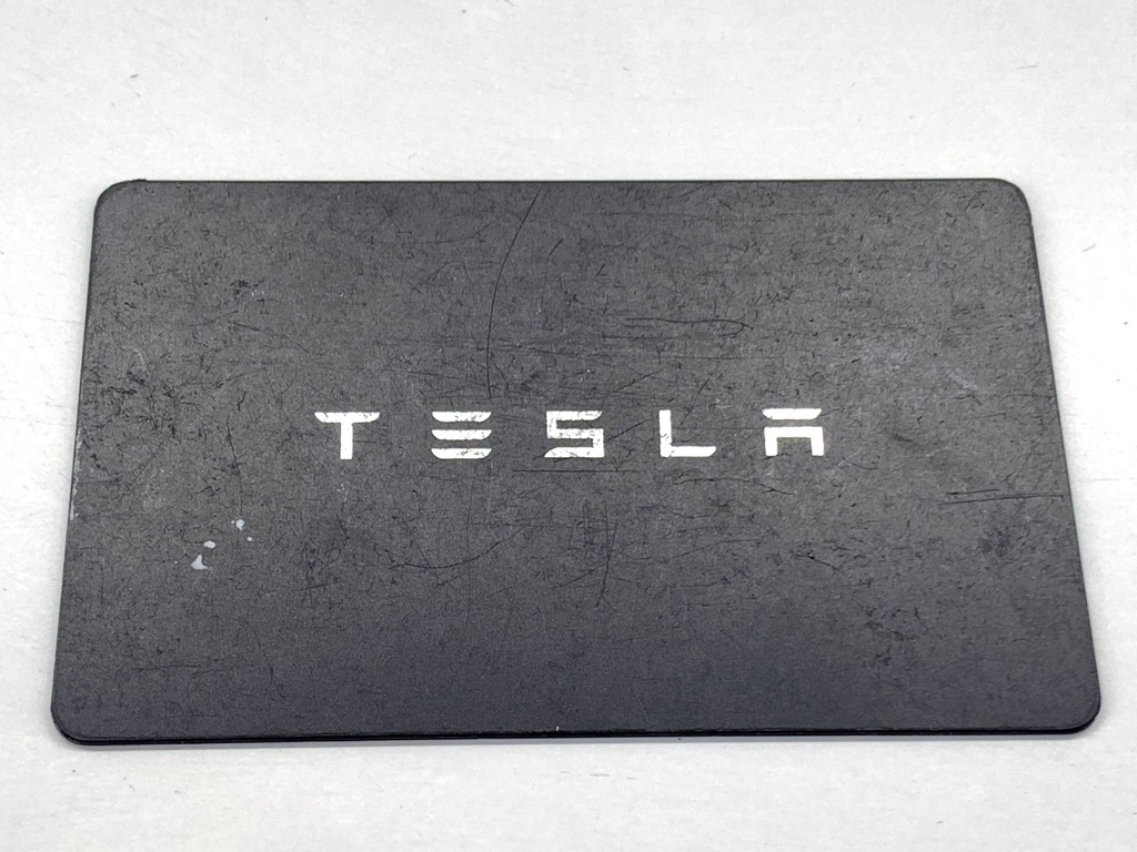 [STARK-879445] Llave TESLA MODEL Y (5YJY) 2019-2022