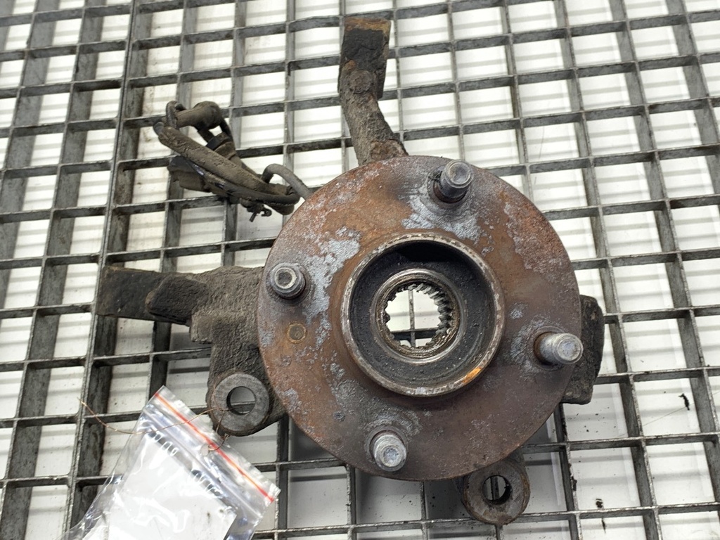 [STARK-882933] Maza delantera izquierda Ford Fiesta VI (CB1, CCN) 2008-2022