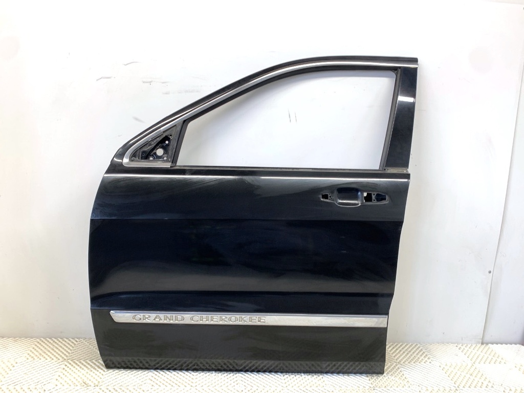[STARK-881500] Puerta delantera izquierda Jeep Grand Cherokee IV (WK, WK2) 2010-2022