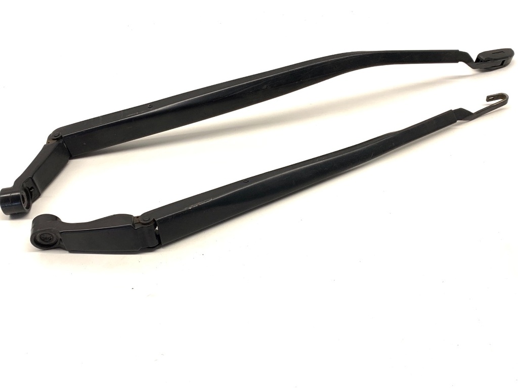 [STARK-886578] Brazo limpiaparabrisas delantero completo Toyota Auris (_E18_) 2012-2018