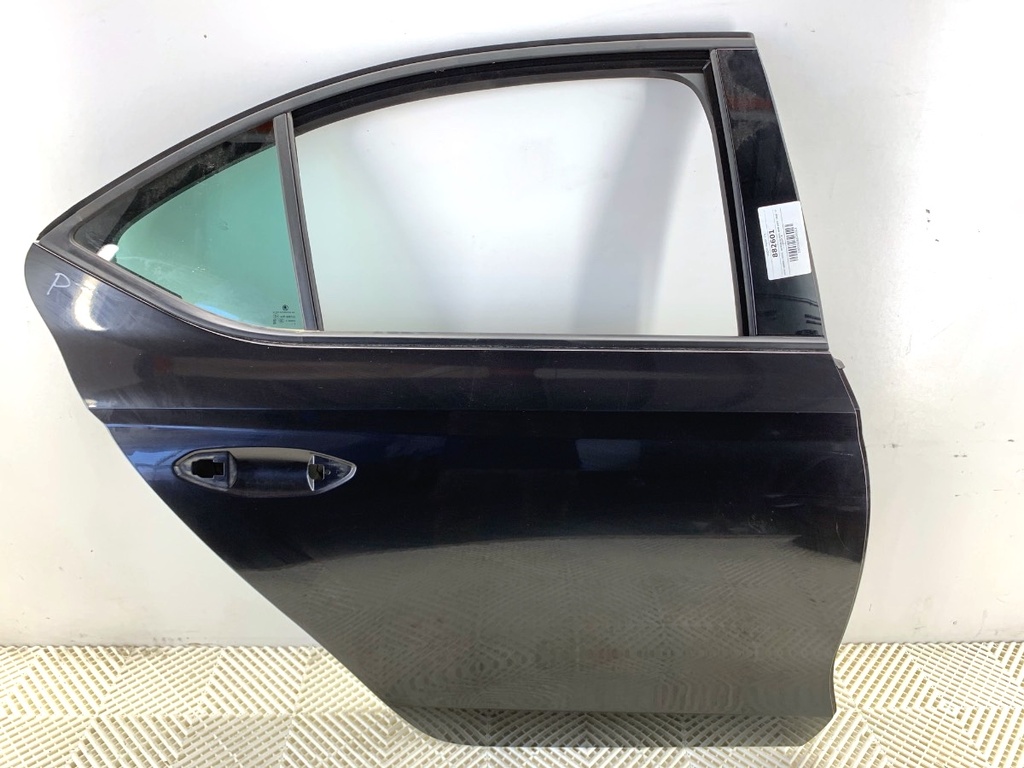 [STARK-882601] Puerta trasera derecha SKODA OCTAVIA IV (NX3, NN3) 2020-2022